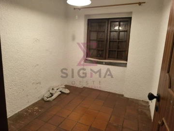Moradia T7 para Venda em Bombarral e Vale Covo