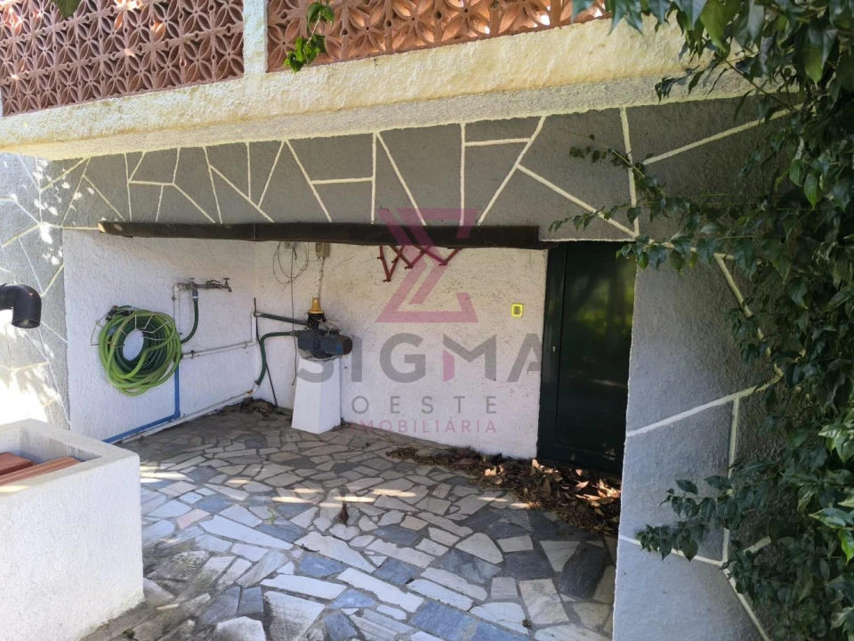 Moradia T7 para Venda em Bombarral e Vale Covo Foto 8