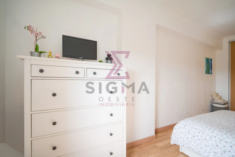 Apartamento T2 para Venda em Cacém e São Marcos Foto 12