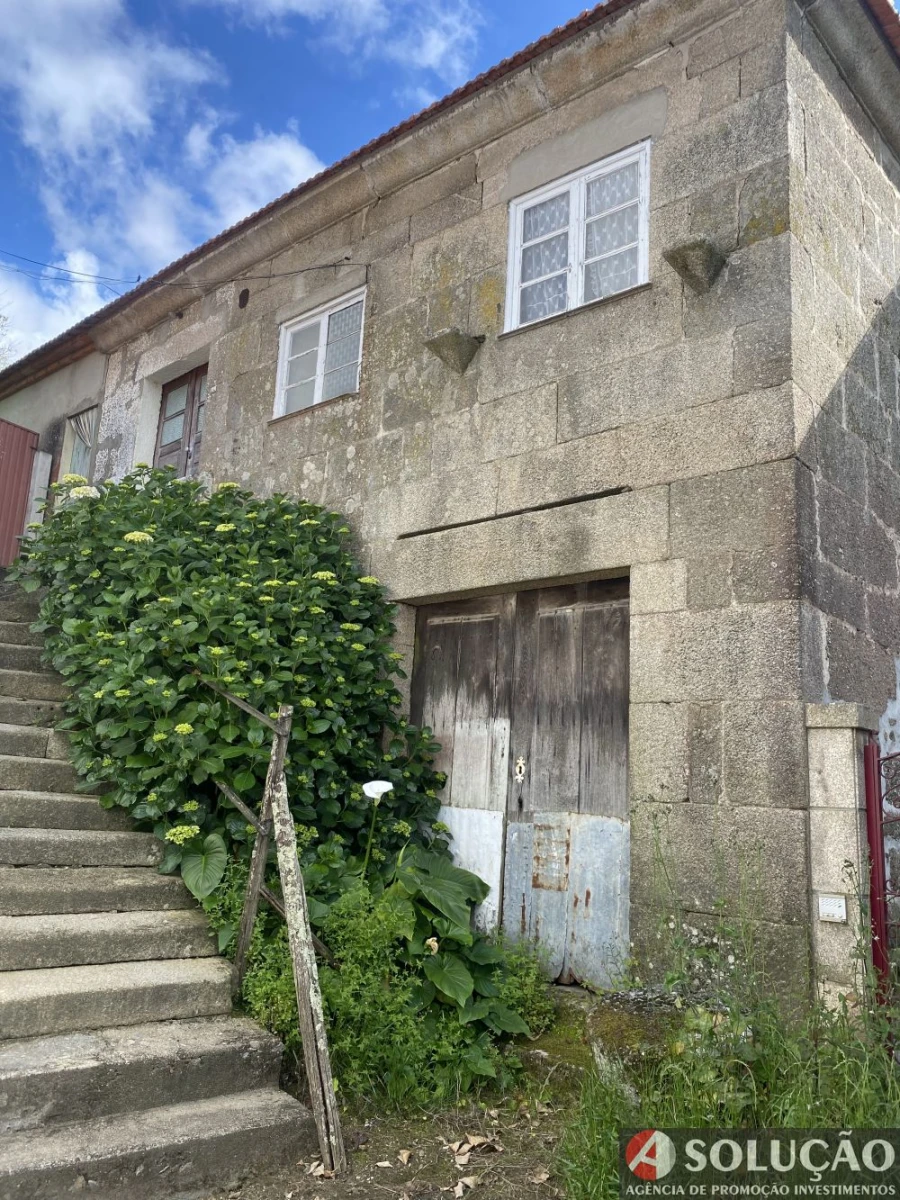 Moradia T4 para Venda em Barro Foto 3
