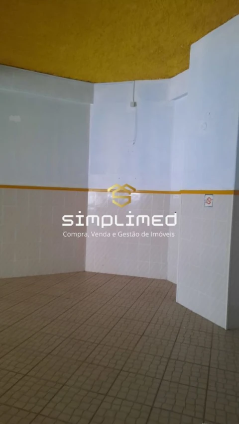Loja para Arrendamento em Alto do Seixalinho, Santo André e Verderena