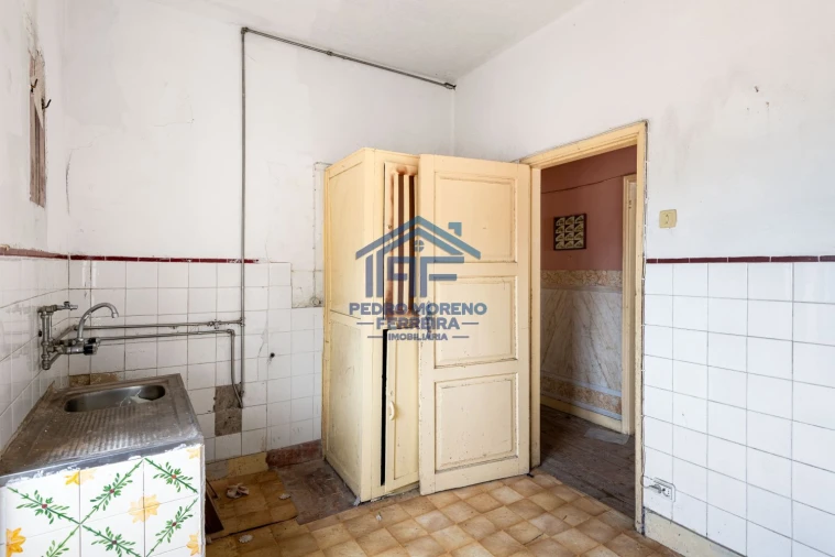 Loja para Venda em Covilhã e Canhoso Foto 13
