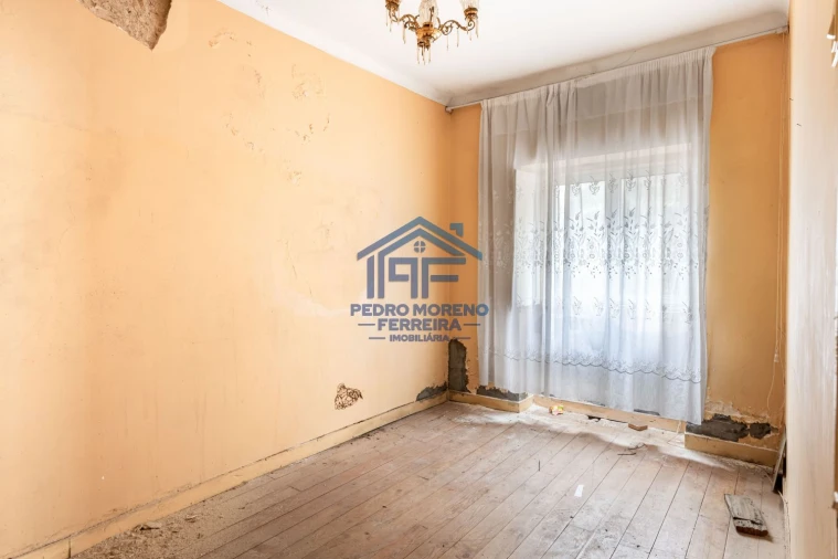 Loja para Venda em Covilhã e Canhoso Foto 17
