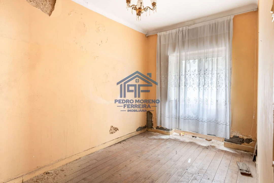 Loja para Venda em Covilhã e Canhoso Foto 17