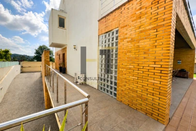 Moradia T3 para Venda em Sandim, Olival, Lever e Crestuma
