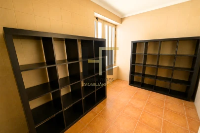 Moradia T3 para Venda em Sandim, Olival, Lever e Crestuma