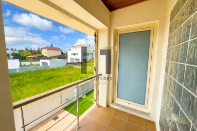 Moradia T3 para Venda em Sandim, Olival, Lever e Crestuma