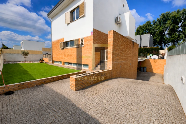 Moradia T3 para Venda em Sandim, Olival, Lever e Crestuma Foto 51