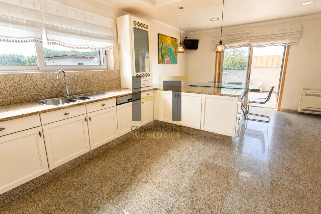 Moradia T3 para Venda em Sandim, Olival, Lever e Crestuma Foto 5