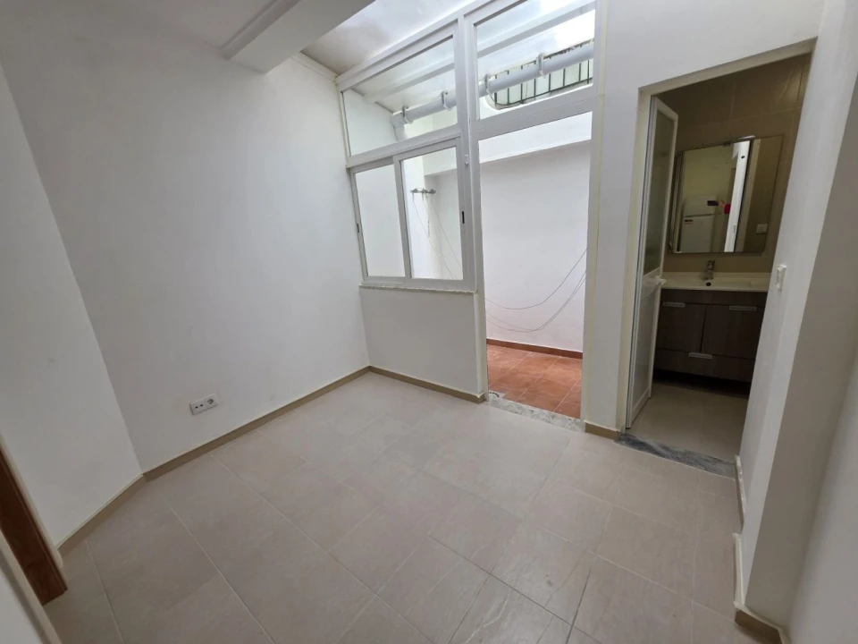 Apartamento T2 para Venda em Beato Foto 9