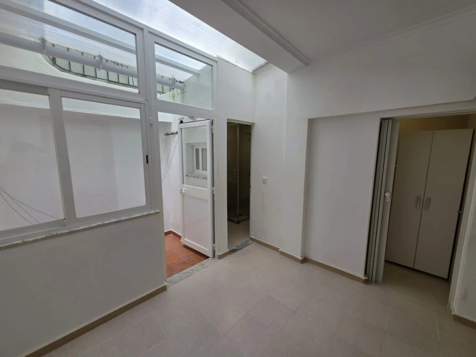 Apartamento T2 para Venda em Beato Foto 1
