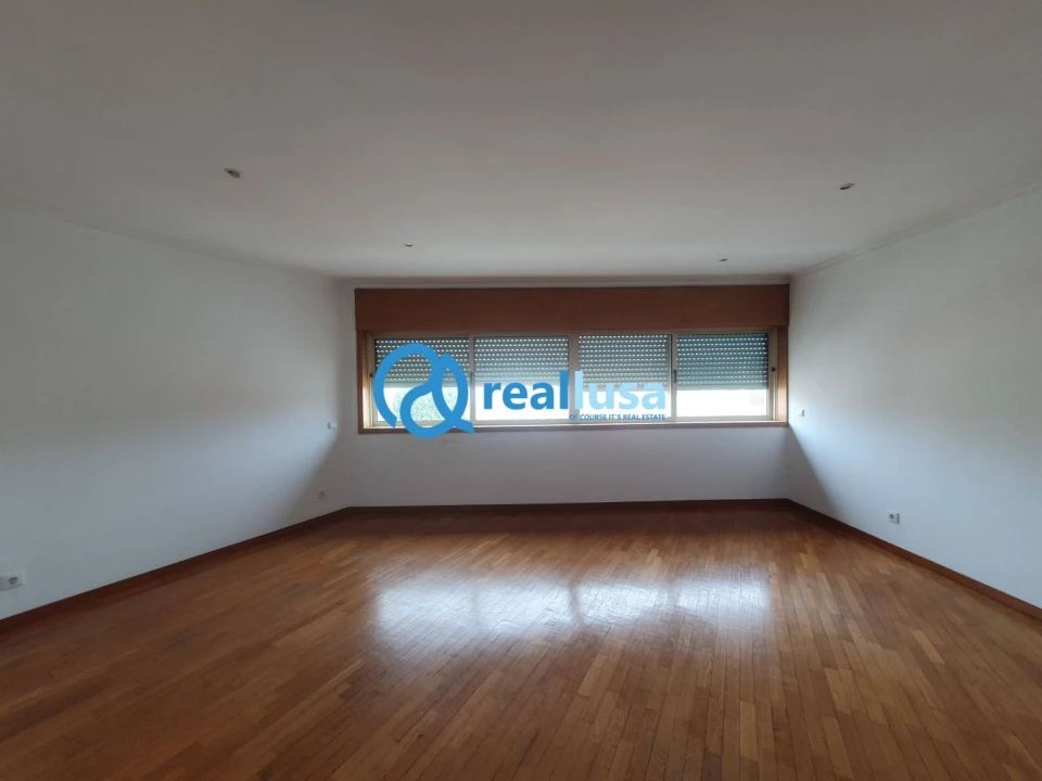 Apartamento T3 para Venda em Rio Tinto Foto 4