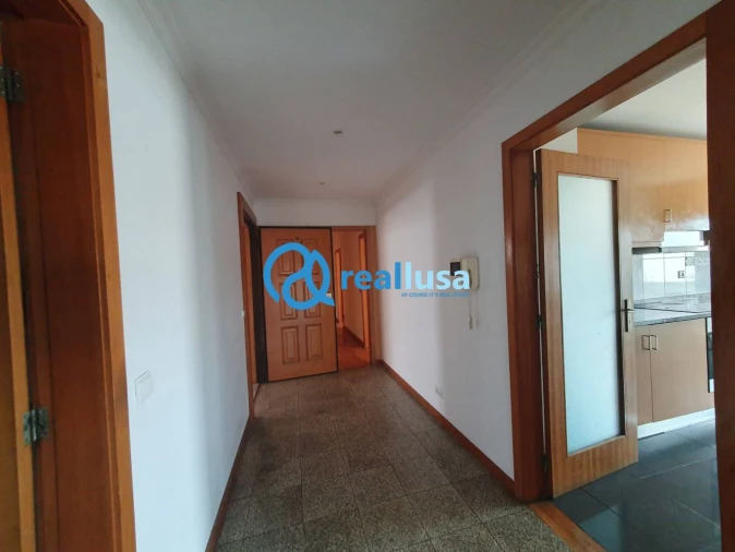 Apartamento T3 para Venda em Rio Tinto Foto 5
