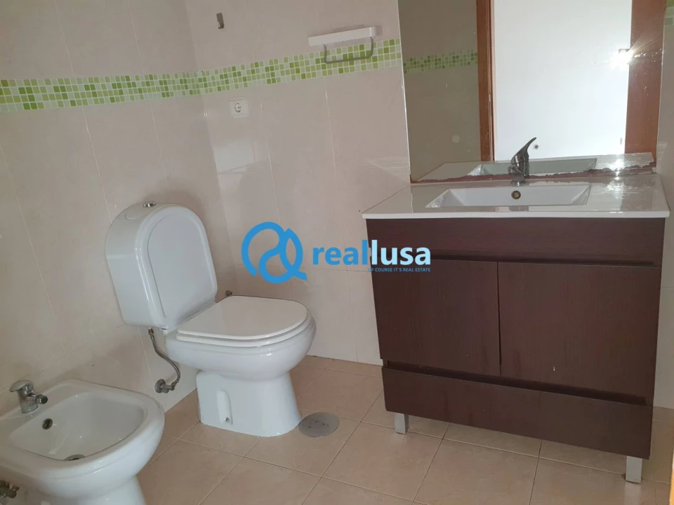 Apartamento T3 para Venda em Rio Tinto Foto 11