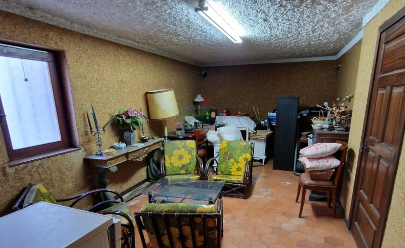 Moradia T4 para Venda em Santo Antonio dos Olivais Foto 27