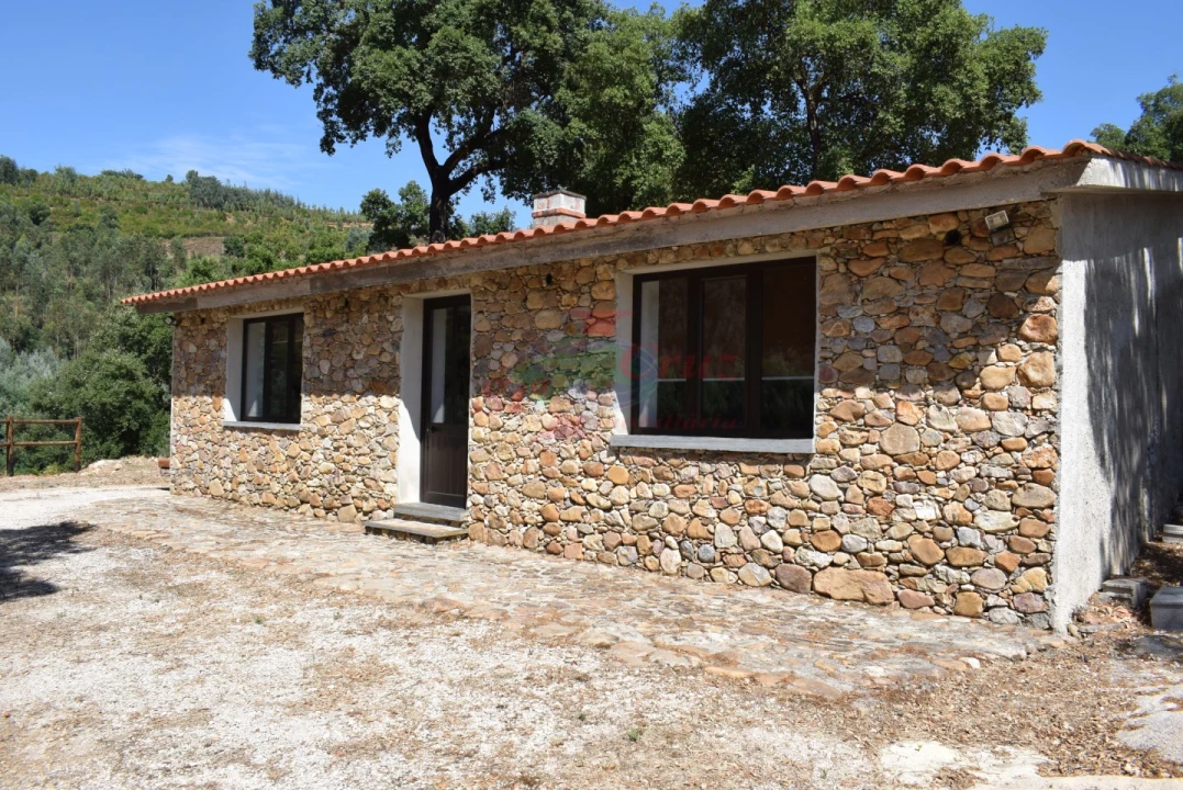 Quinta T2 para Venda em Lavegadas Foto 48