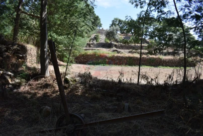 Quinta T2 para Venda em Lavegadas