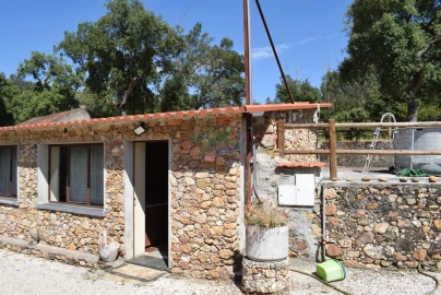 Quinta T2 para Venda em Lavegadas