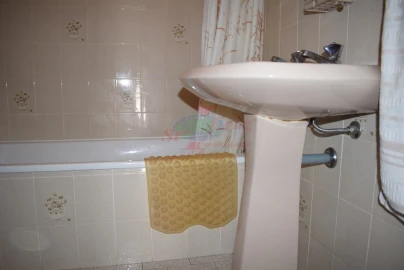 Apartamento T4 para Venda em Santa Clara e Castelo Viegas