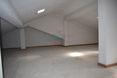 Apartamento T4 para Venda em Santa Clara e Castelo Viegas