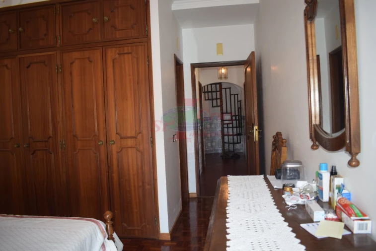 Apartamento T4 para Venda em Santa Clara e Castelo Viegas Foto 19