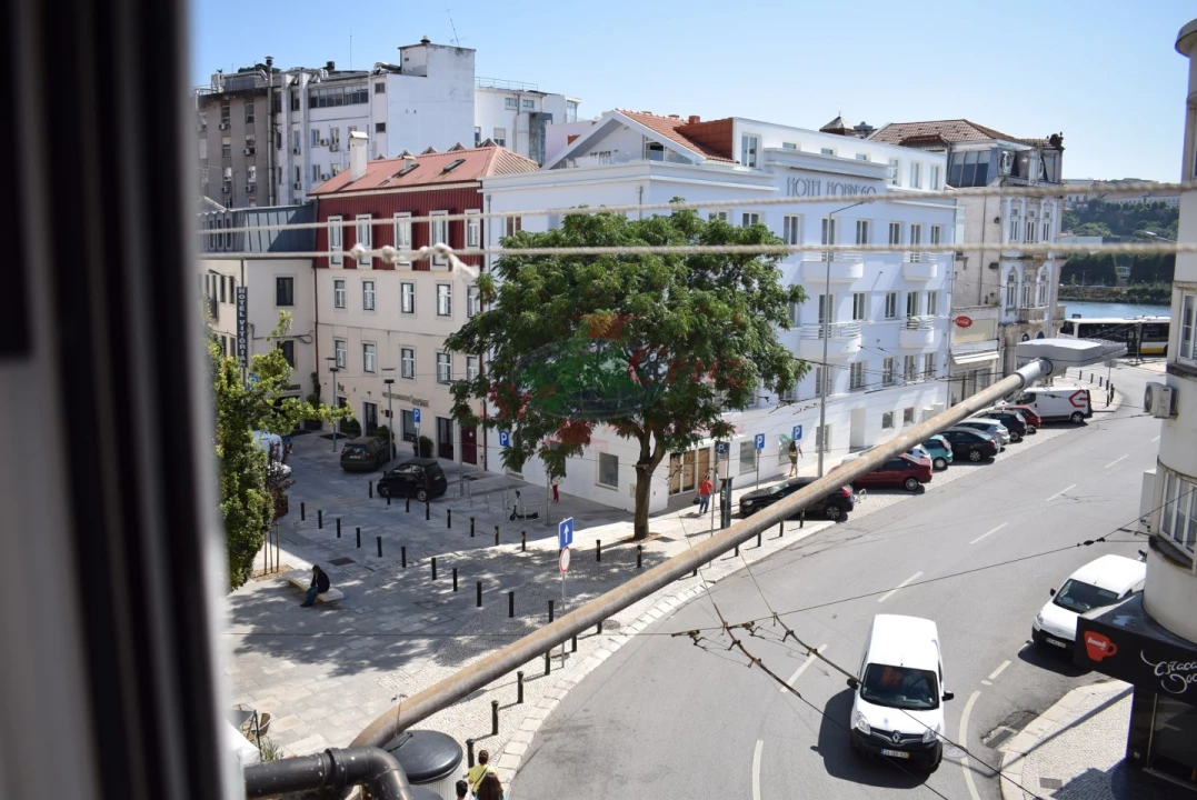 Apartamento para Arrendamento férias em Sé Nova, Santa Cruz, Almedina e São Bartolomeu Foto 15