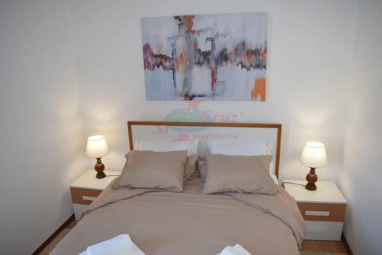 Apartamento T1 para Arrendamento férias em Sé Nova, Santa Cruz, Almedina e São Bartolomeu Foto 9