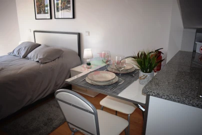 Apartamento para Arrendamento férias em Sé Nova, Santa Cruz, Almedina e São Bartolomeu