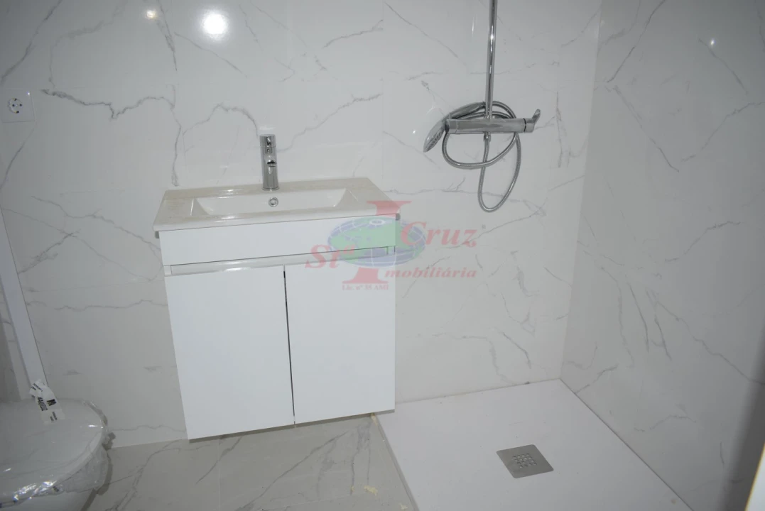Apartamento T2 para Venda em Eiras e São Paulo de Frades Foto 12