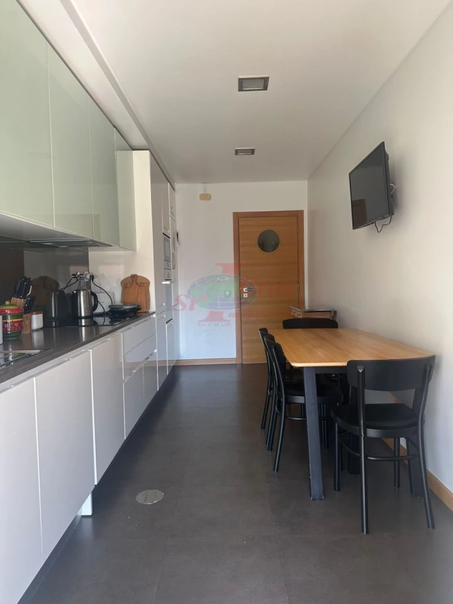 Apartamento T3 para Venda em Santo Antonio dos Olivais Foto 16