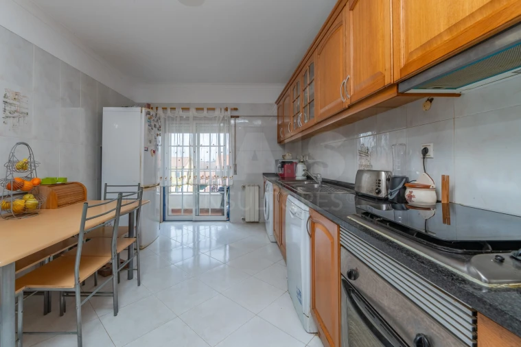 Apartamento T1 para Venda em Samora Correia Foto 2