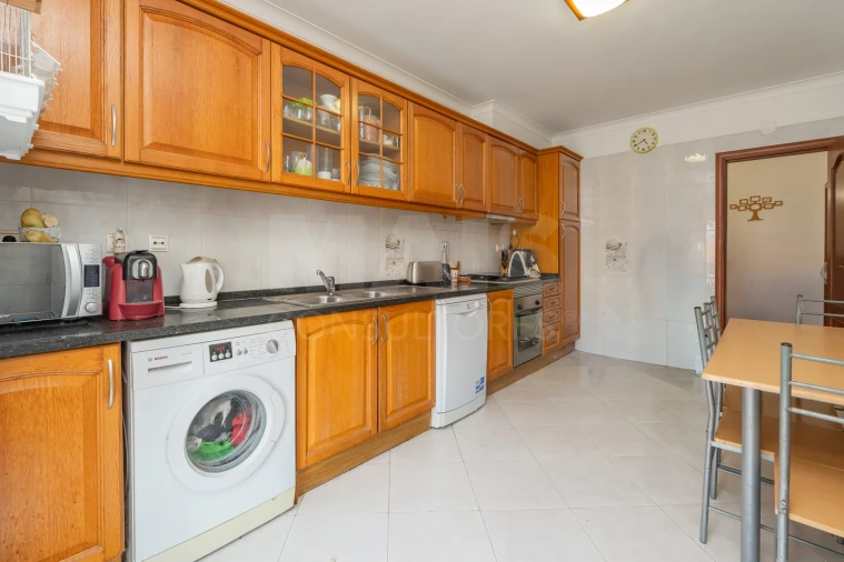 Apartamento T1 para Venda em Samora Correia Foto 3