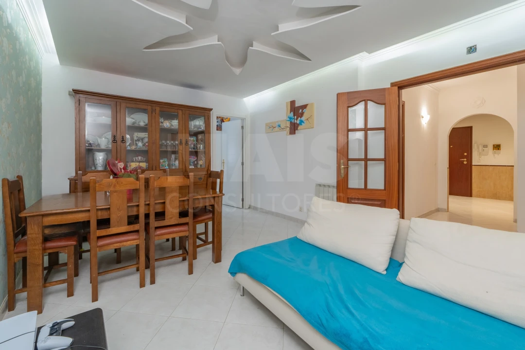 Apartamento T1 para Venda em Samora Correia Foto 5
