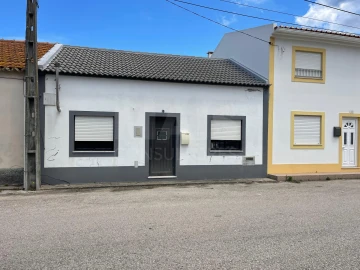 Moradia T2 para Venda em Ferrel