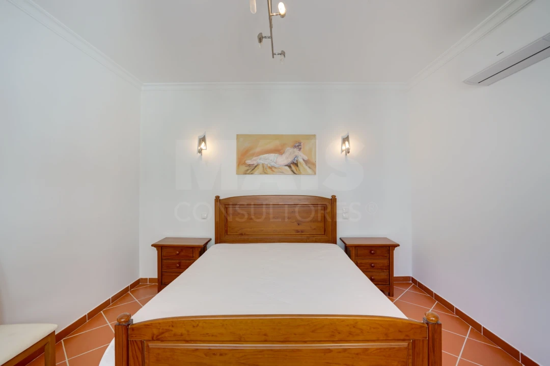 Apartamento T2 para Venda em Albufeira e Olhos de Água Foto 11