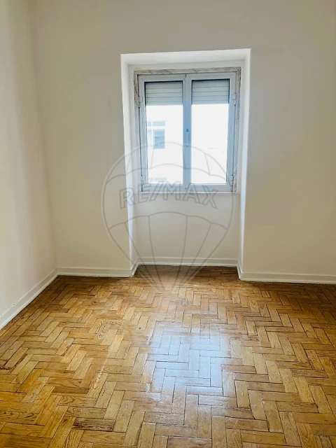 Apartamento T2 para Arrendamento em Alverca do Ribatejo e Sobralinho