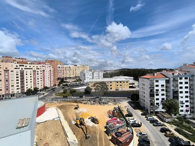 Apartamento T3 para Venda em Rio de Mouro Foto 23