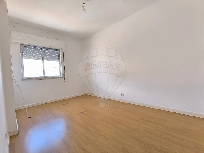 Apartamento T3 para Venda em Rio de Mouro Foto 20