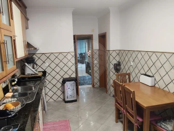 Apartamento T3 para Venda em Marvila, Ribeira Santarém, São Salvador, São Nicolau