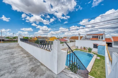 Moradia T4 para Venda em Alpiarça