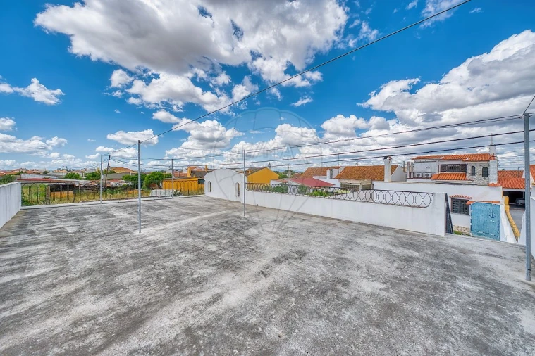 Moradia T4 para Venda em Alpiarça Foto 24