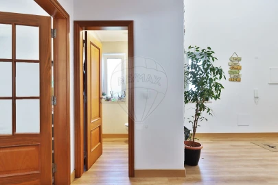 Moradia T3 para Venda em Ramada e Caneças