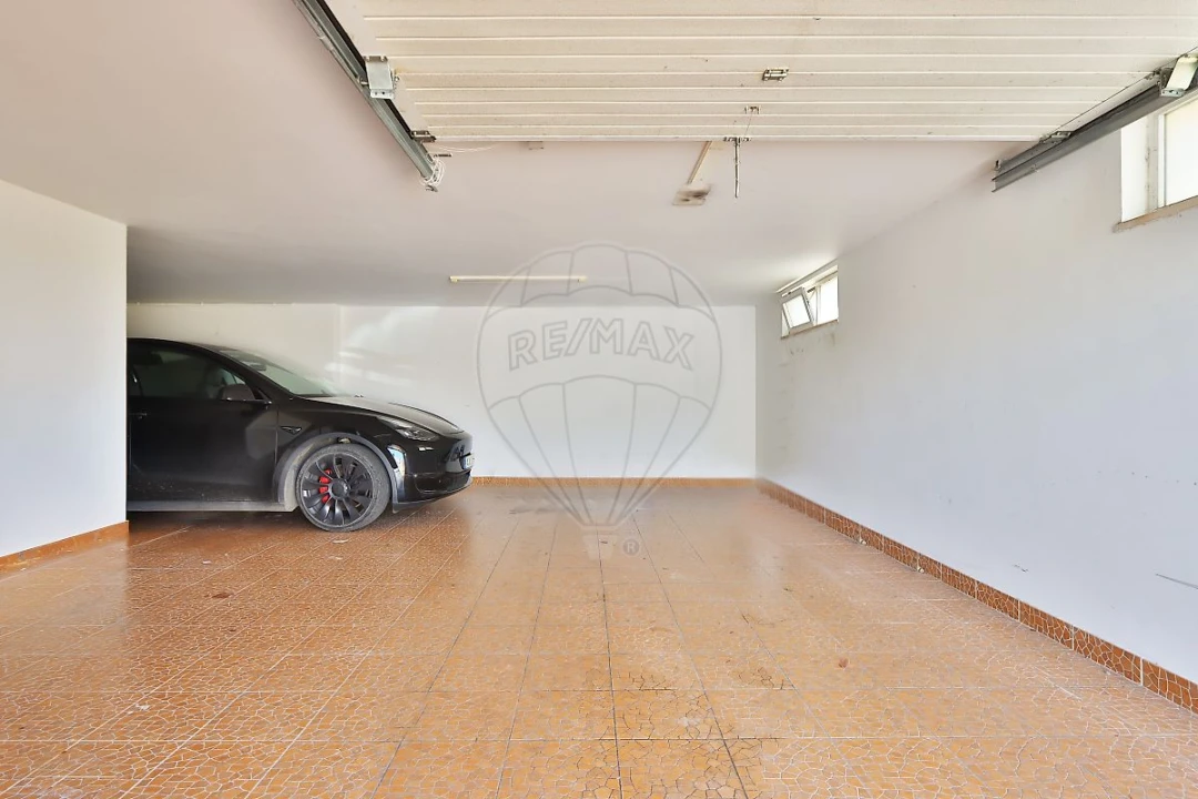 Moradia T3 para Venda em Ramada e Caneças Foto 22