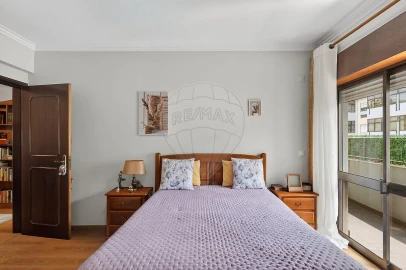 Apartamento T2 para Venda em Queluz e Belas