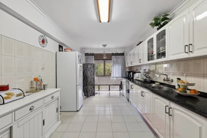 Apartamento T2 para Venda em Queluz e Belas