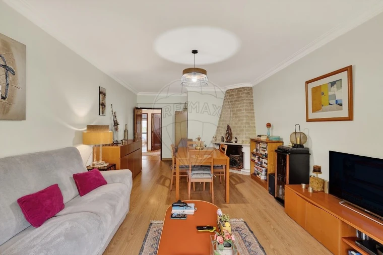 Apartamento T2 para Venda em Queluz e Belas Foto 16
