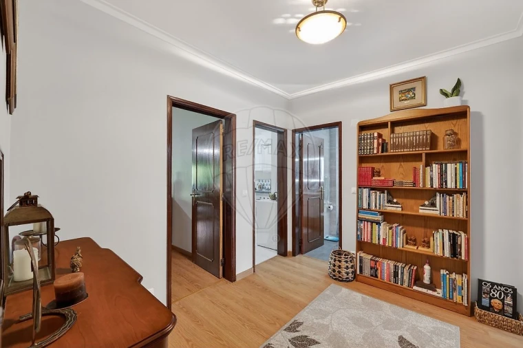 Apartamento T2 para Venda em Queluz e Belas Foto 26