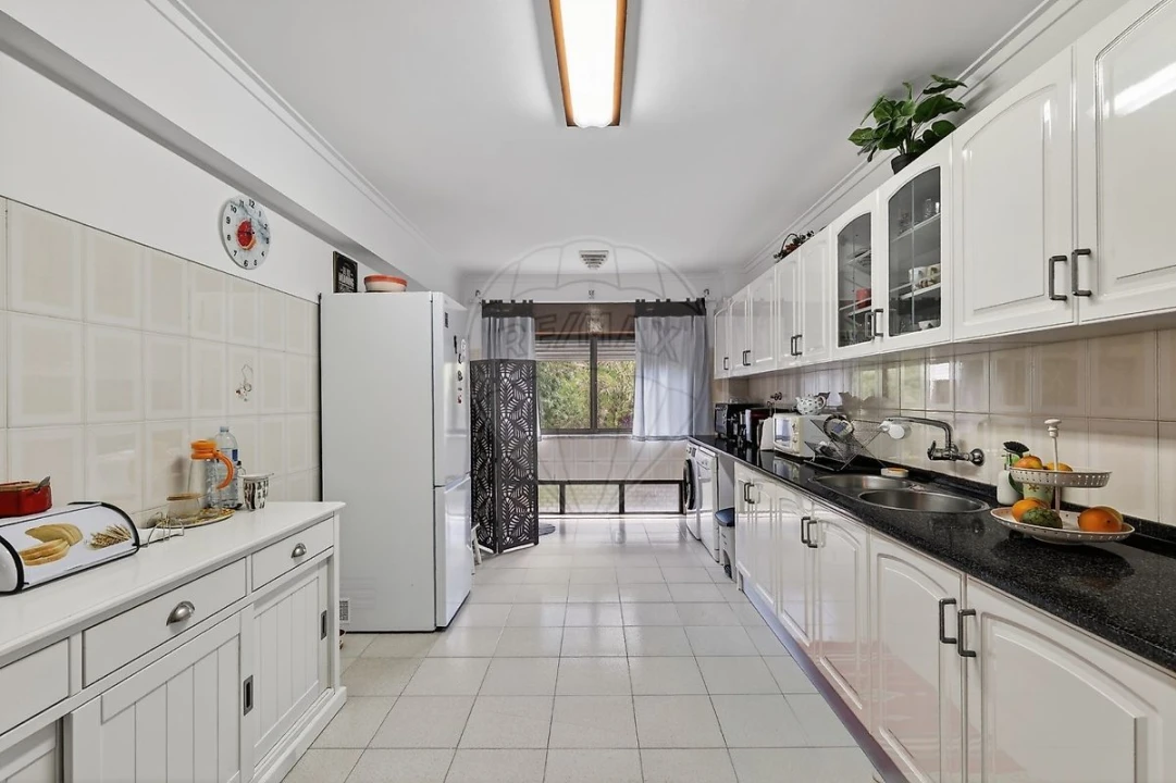 Apartamento T2 para Venda em Queluz e Belas Foto 23