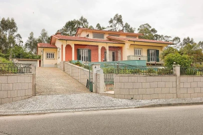 Moradia T3 para Venda em Pinheiro da Bemposta, Travanca e Palmaz