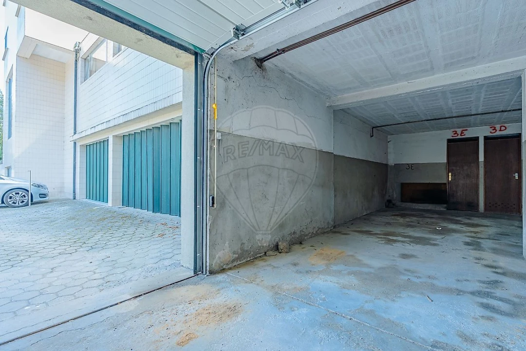 Apartamento T3 para Venda em Santa Maria de Lamas Foto 22